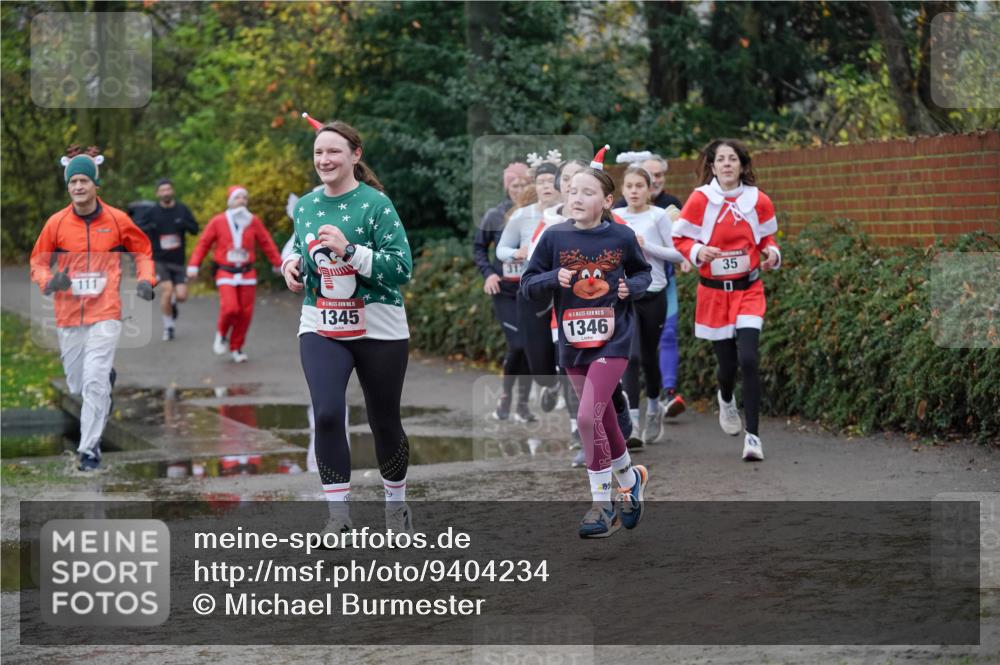 07.12.2025 - St. Pauli X-Mass-Run No. 15 Michael Burmester http://msf.ph/oto/9404234 07.12.2025 11:02:57 Laufen 111, 15, 1345, 312, 15, 1346, 35 meine-sportfotos.de