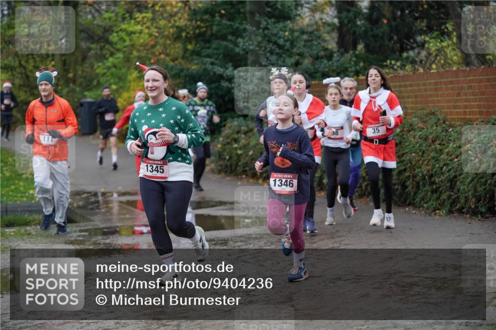 07.12.2025 - St. Pauli X-Mass-Run No. 15 Michael Burmester http://msf.ph/oto/9404236 07.12.2025 11:02:57 Laufen 111, 15, 1345, 1346, 38, 35 meine-sportfotos.de