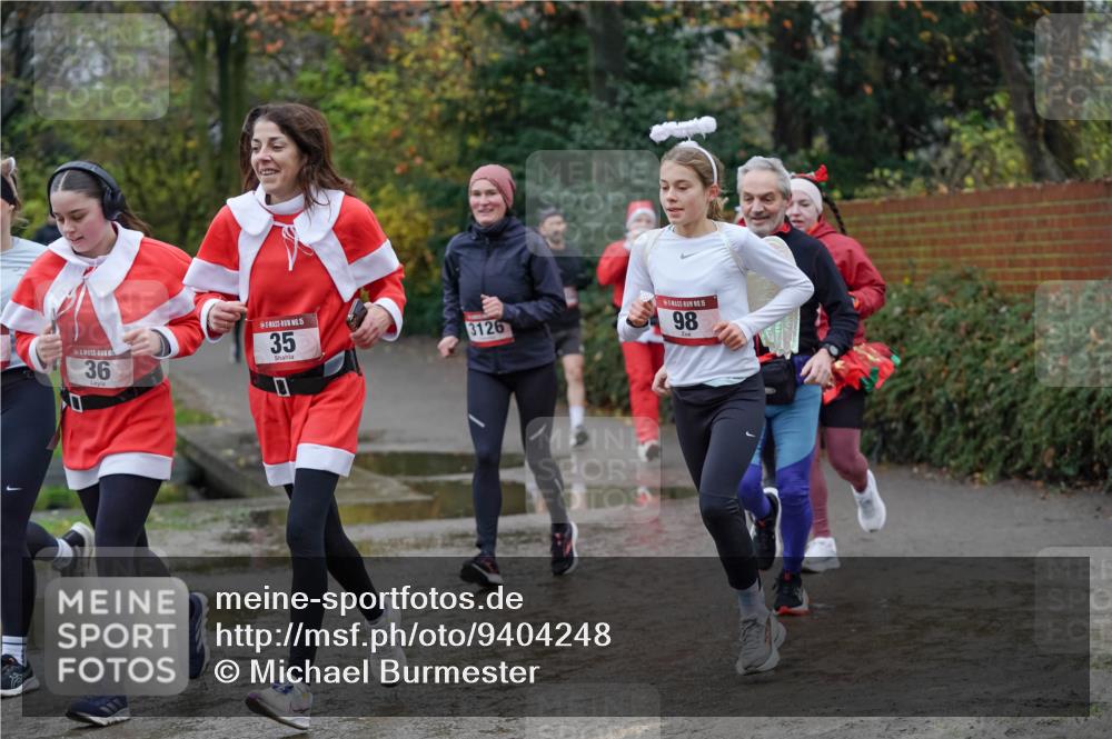 07.12.2025 - St. Pauli X-Mass-Run No. 15 Michael Burmester http://msf.ph/oto/9404248 07.12.2025 11:03:00 Laufen 36, 15, 35, 3126, 15, 98 meine-sportfotos.de