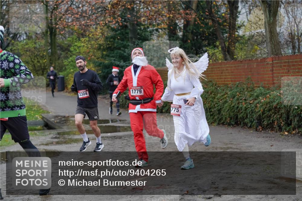 07.12.2025 - St. Pauli X-Mass-Run No. 15 Michael Burmester http://msf.ph/oto/9404265 07.12.2025 11:03:03 Laufen 3304, 1779, 775 meine-sportfotos.de