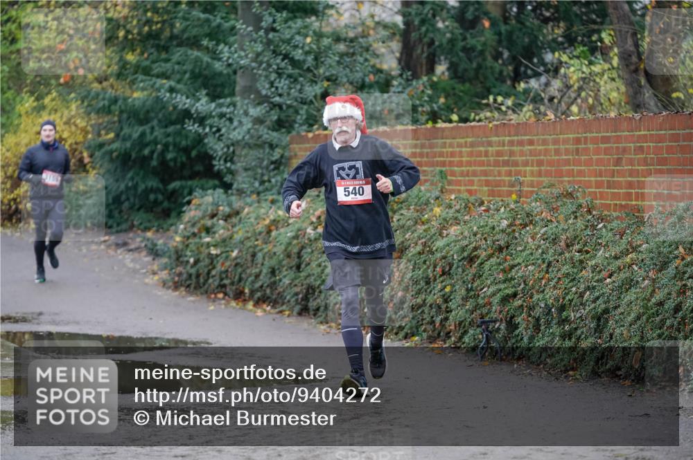 07.12.2025 - St. Pauli X-Mass-Run No. 15 Michael Burmester http://msf.ph/oto/9404272 07.12.2025 11:03:06 Laufen 3156, 540 meine-sportfotos.de