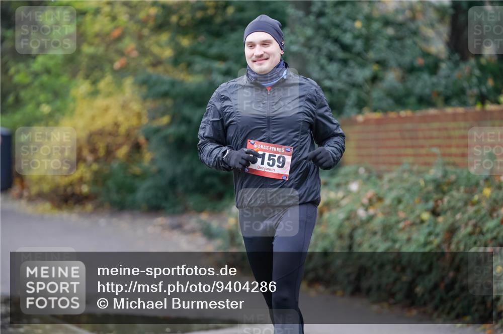 07.12.2025 - St. Pauli X-Mass-Run No. 15 Michael Burmester http://msf.ph/oto/9404286 07.12.2025 11:03:11 Laufen 15, 159 meine-sportfotos.de