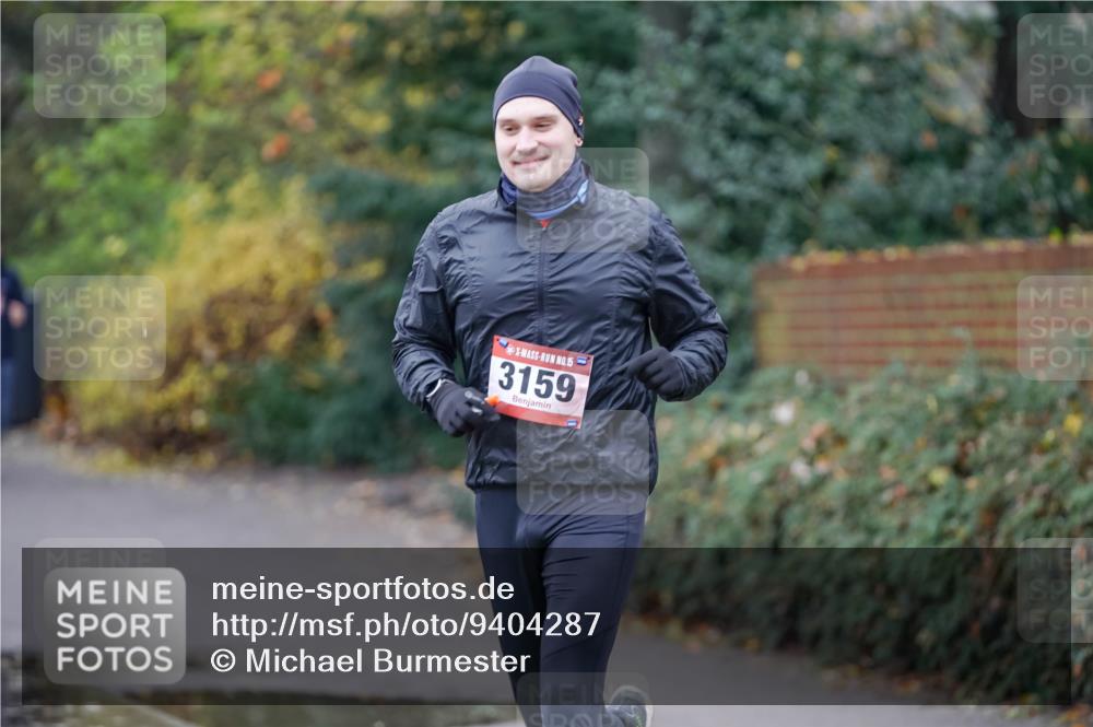 07.12.2025 - St. Pauli X-Mass-Run No. 15 Michael Burmester http://msf.ph/oto/9404287 07.12.2025 11:03:11 Laufen 15, 3159 meine-sportfotos.de