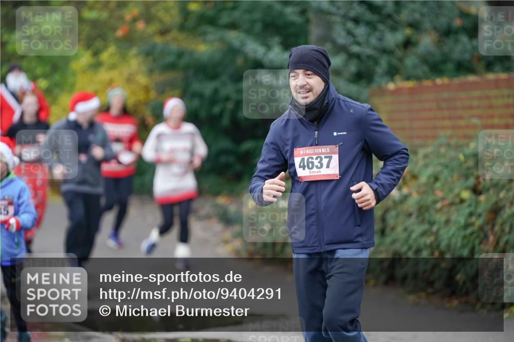 07.12.2025 - St. Pauli X-Mass-Run No. 15 Michael Burmester http://msf.ph/oto/9404291 07.12.2025 11:03:19 Laufen 35, 15, 4637 meine-sportfotos.de
