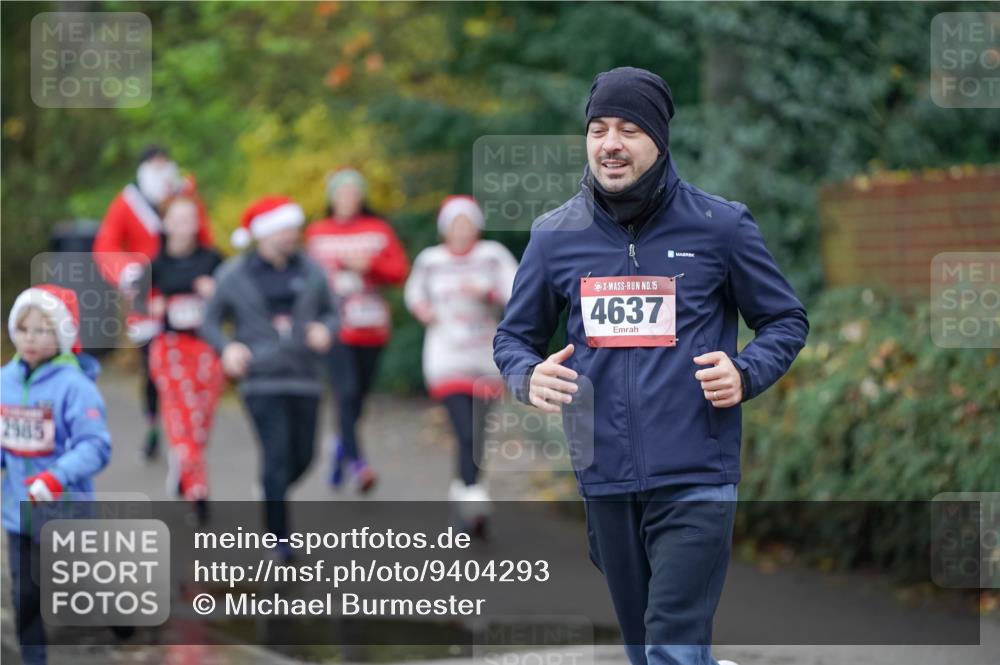 07.12.2025 - St. Pauli X-Mass-Run No. 15 Michael Burmester http://msf.ph/oto/9404293 07.12.2025 11:03:19 Laufen 2485, 15, 4637 meine-sportfotos.de