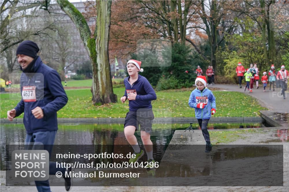 07.12.2025 - St. Pauli X-Mass-Run No. 15 Michael Burmester http://msf.ph/oto/9404296 07.12.2025 11:03:21 Laufen 4637, 2985 meine-sportfotos.de