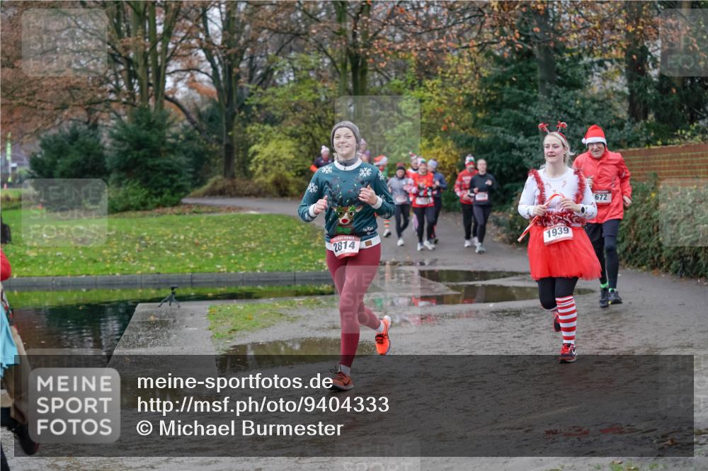 07.12.2025 - St. Pauli X-Mass-Run No. 15 Michael Burmester http://msf.ph/oto/9404333 07.12.2025 11:03:33 Laufen 2814, 1939, 672 meine-sportfotos.de