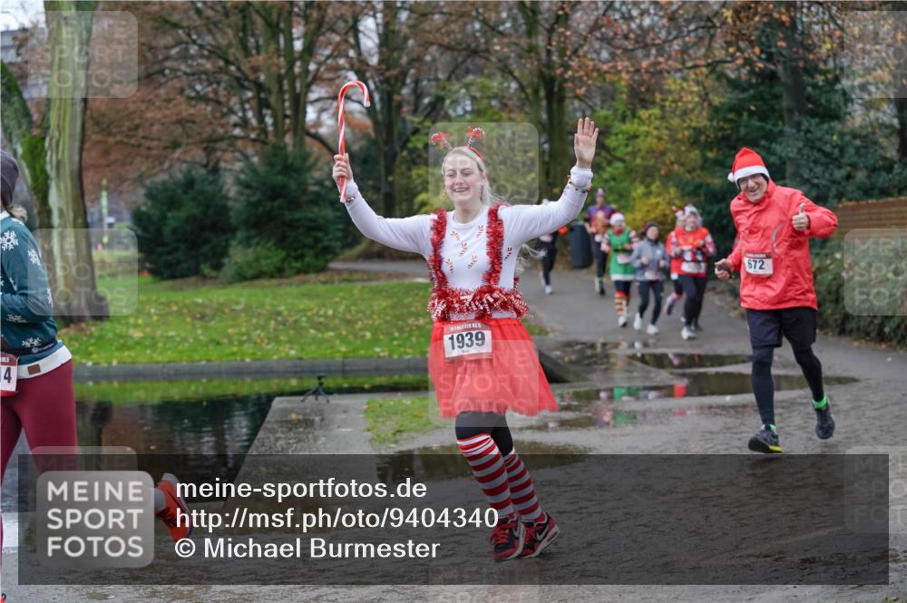 07.12.2025 - St. Pauli X-Mass-Run No. 15 Michael Burmester http://msf.ph/oto/9404340 07.12.2025 11:03:34 Laufen 14, 15, 1939, 672 meine-sportfotos.de