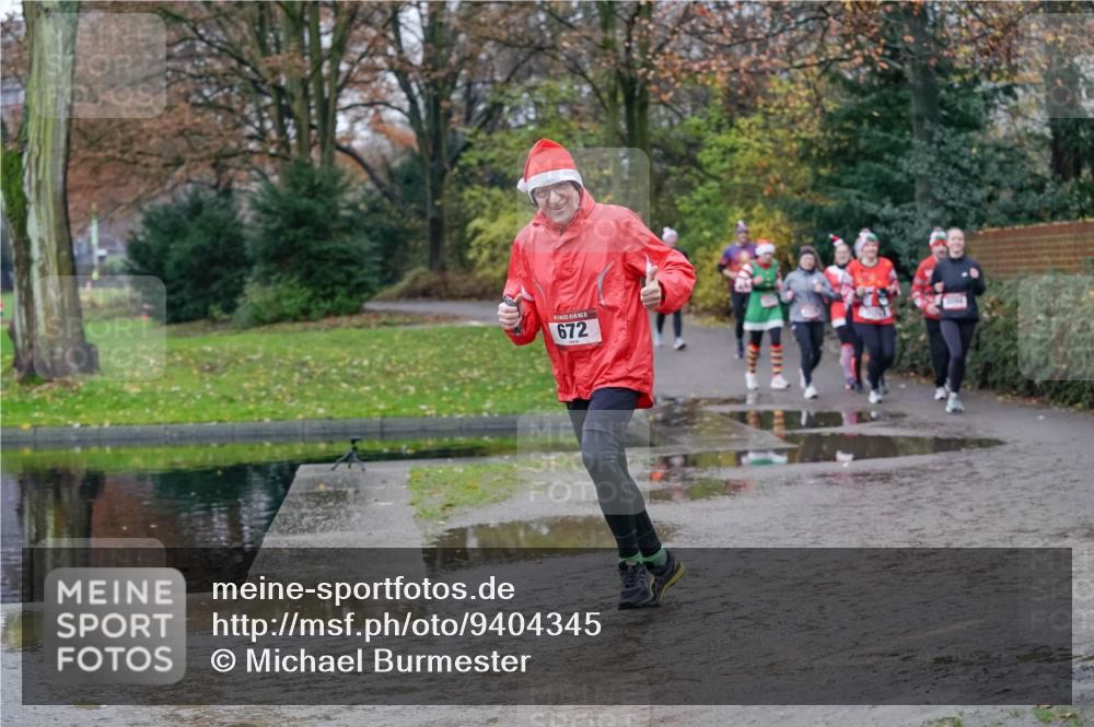 07.12.2025 - St. Pauli X-Mass-Run No. 15 Michael Burmester http://msf.ph/oto/9404345 07.12.2025 11:03:35 Laufen 672 meine-sportfotos.de