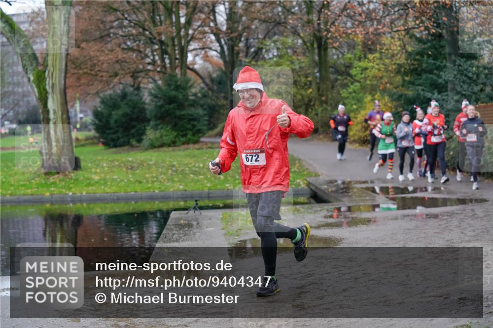 07.12.2025 - St. Pauli X-Mass-Run No. 15 Michael Burmester http://msf.ph/oto/9404347 07.12.2025 11:03:35 Laufen 15, 672 meine-sportfotos.de