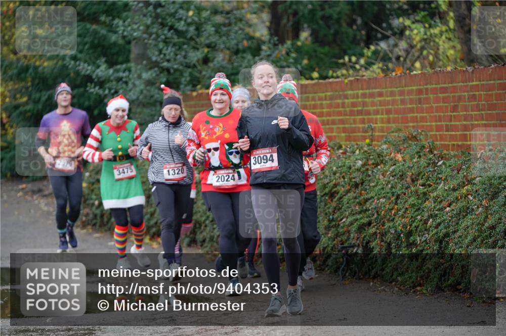 07.12.2025 - St. Pauli X-Mass-Run No. 15 Michael Burmester http://msf.ph/oto/9404353 07.12.2025 11:03:37 Laufen 2379, 3475, 1320, 2024, 15, 3094 meine-sportfotos.de