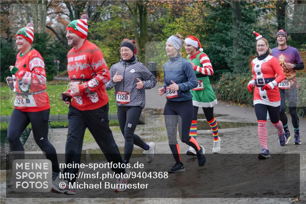 07.12.2025 - St. Pauli X-Mass-Run No. 15 Michael Burmester http://msf.ph/oto/9404368 07.12.2025 11:03:42 Laufen 24, 1320, 5, 588, 2379 meine-sportfotos.de