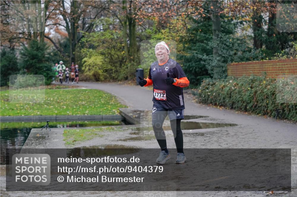 07.12.2025 - St. Pauli X-Mass-Run No. 15 Michael Burmester http://msf.ph/oto/9404379 07.12.2025 11:03:45 Laufen 1773 meine-sportfotos.de