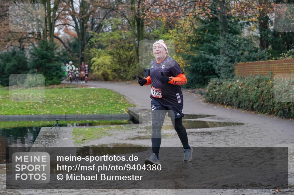 07.12.2025 - St. Pauli X-Mass-Run No. 15 Michael Burmester http://msf.ph/oto/9404380 07.12.2025 11:03:45 Laufen 1773 meine-sportfotos.de