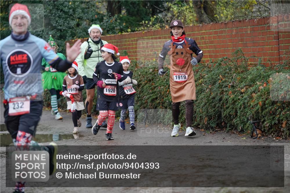 07.12.2025 - St. Pauli X-Mass-Run No. 15 Michael Burmester http://msf.ph/oto/9404393 07.12.2025 11:04:03 Laufen 1917, 232, 1920, 192, 1919 meine-sportfotos.de