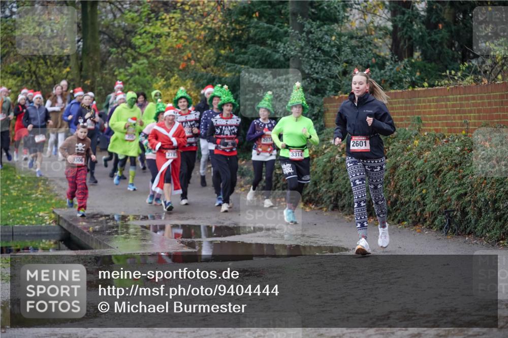 07.12.2025 - St. Pauli X-Mass-Run No. 15 Michael Burmester http://msf.ph/oto/9404444 07.12.2025 11:04:17 Laufen 2787, 3306, 2074, 3314, 2601, 133 meine-sportfotos.de