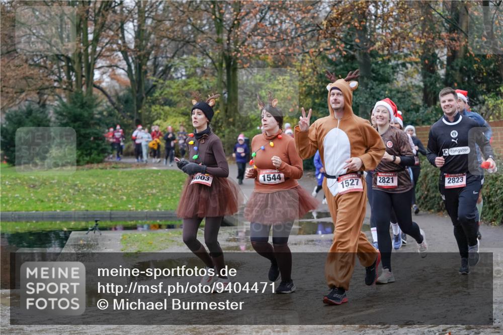 07.12.2025 - St. Pauli X-Mass-Run No. 15 Michael Burmester http://msf.ph/oto/9404471 07.12.2025 11:04:32 Laufen 003, 1544, 1527, 2821, 2823 meine-sportfotos.de