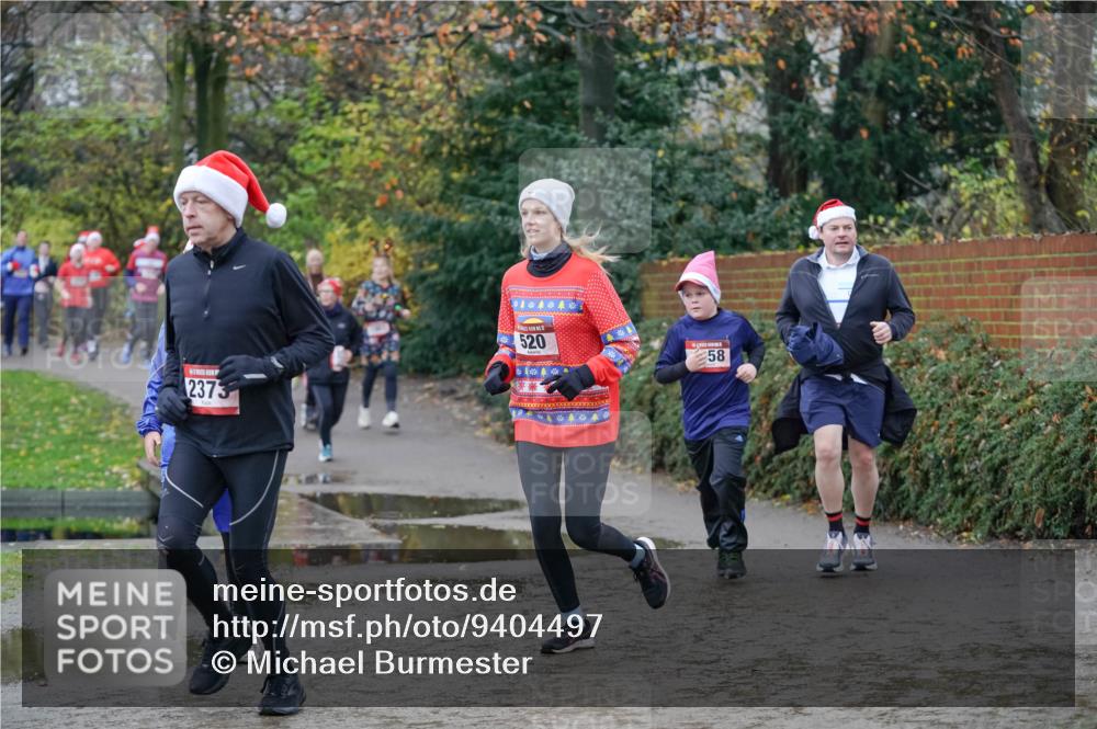 07.12.2025 - St. Pauli X-Mass-Run No. 15 Michael Burmester http://msf.ph/oto/9404497 07.12.2025 11:04:40 Laufen 2373, 520, 58 meine-sportfotos.de