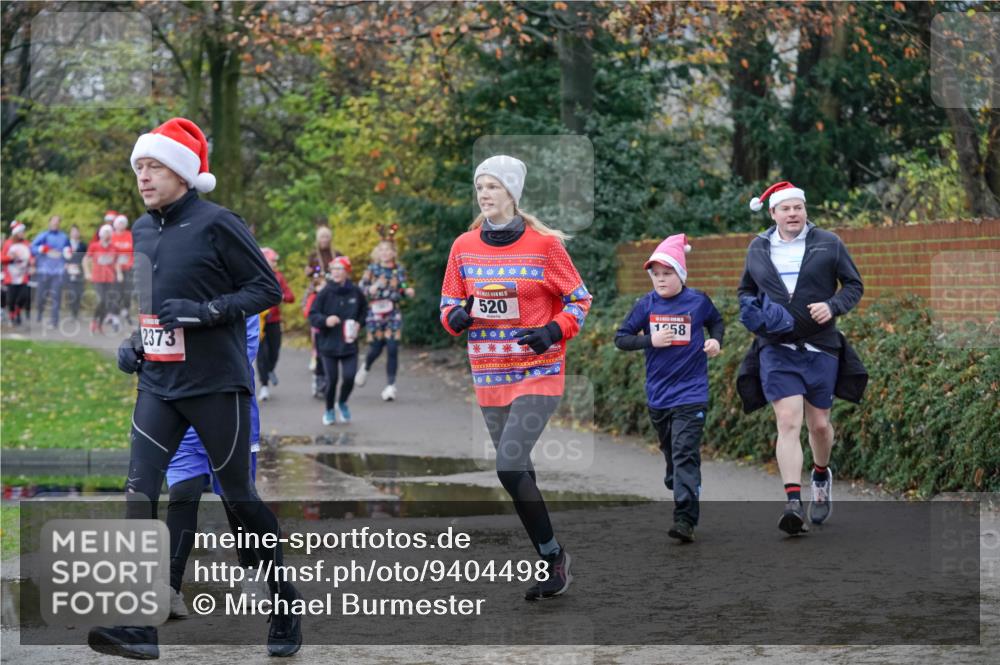07.12.2025 - St. Pauli X-Mass-Run No. 15 Michael Burmester http://msf.ph/oto/9404498 07.12.2025 11:04:40 Laufen 2373, 15, 520, 1258 meine-sportfotos.de
