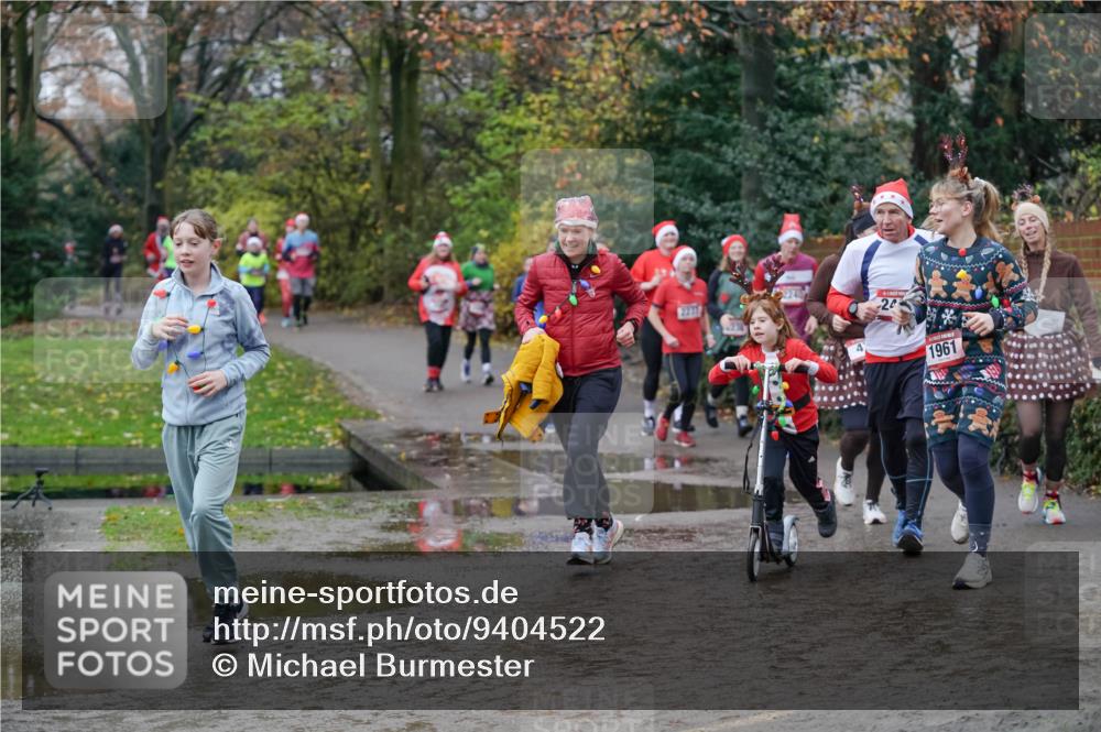 07.12.2025 - St. Pauli X-Mass-Run No. 15 Michael Burmester http://msf.ph/oto/9404522 07.12.2025 11:04:47 Laufen 24, 1961 meine-sportfotos.de