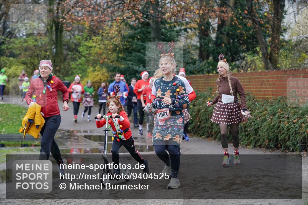 07.12.2025 - St. Pauli X-Mass-Run No. 15 Michael Burmester http://msf.ph/oto/9404525 07.12.2025 11:04:48 Laufen 1961 meine-sportfotos.de