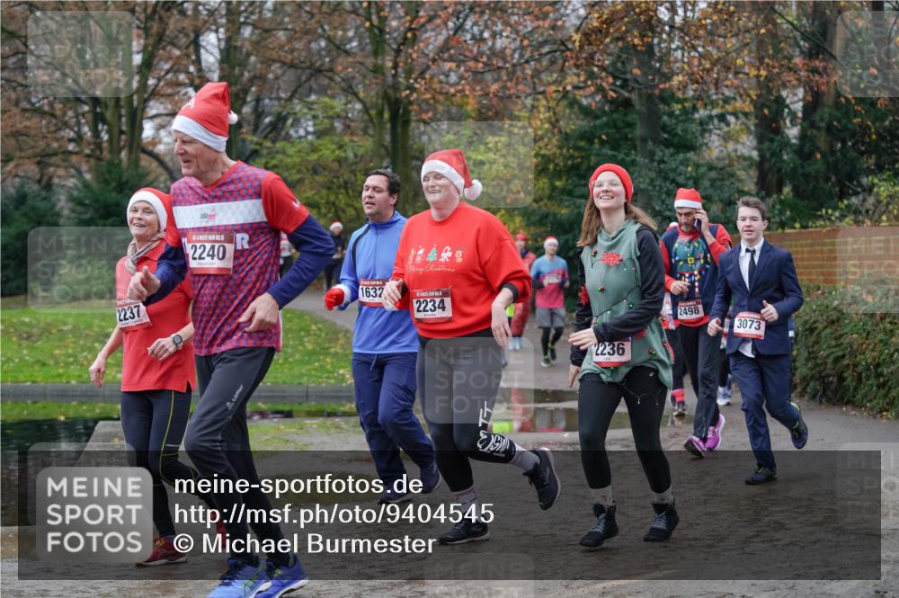 07.12.2025 - St. Pauli X-Mass-Run No. 15 Michael Burmester http://msf.ph/oto/9404545 07.12.2025 11:04:53 Laufen 2237, 2240, 1632, 15, 2234, 2236, 2498, 3073 meine-sportfotos.de