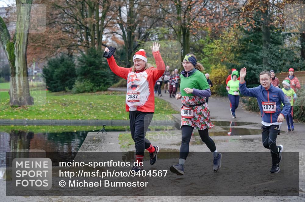 07.12.2025 - St. Pauli X-Mass-Run No. 15 Michael Burmester http://msf.ph/oto/9404567 07.12.2025 11:04:57 Laufen 3087, 2072, 1080 meine-sportfotos.de