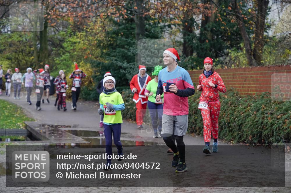 07.12.2025 - St. Pauli X-Mass-Run No. 15 Michael Burmester http://msf.ph/oto/9404572 07.12.2025 11:05:00 Laufen 1673, 1380 meine-sportfotos.de