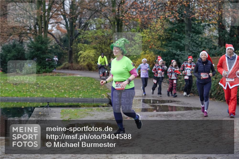 07.12.2025 - St. Pauli X-Mass-Run No. 15 Michael Burmester http://msf.ph/oto/9404588 07.12.2025 11:05:03 Laufen 331, 344, 1356 meine-sportfotos.de