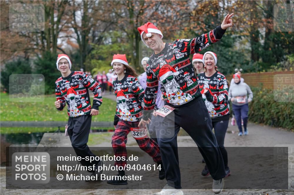 07.12.2025 - St. Pauli X-Mass-Run No. 15 Michael Burmester http://msf.ph/oto/9404614 07.12.2025 11:05:10 Laufen 3, 3, 3260, 258 meine-sportfotos.de