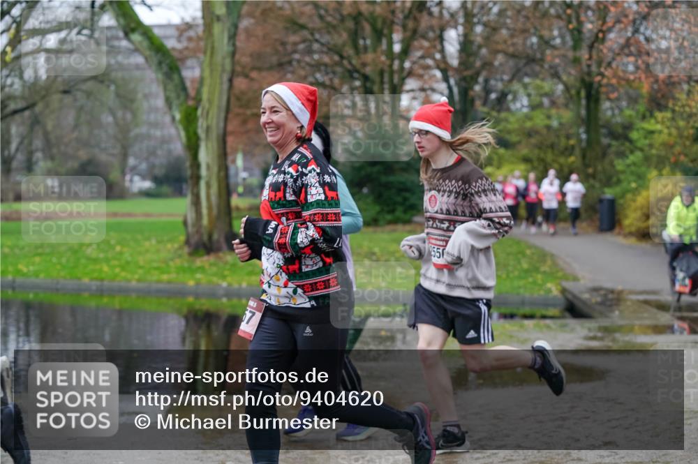 07.12.2025 - St. Pauli X-Mass-Run No. 15 Michael Burmester http://msf.ph/oto/9404620 07.12.2025 11:05:11 Laufen 17, 550 meine-sportfotos.de
