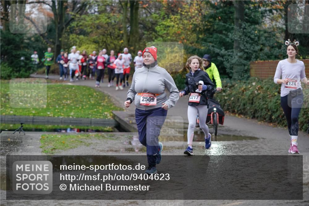 07.12.2025 - St. Pauli X-Mass-Run No. 15 Michael Burmester http://msf.ph/oto/9404623 07.12.2025 11:05:12 Laufen 2509, 3217, 2124 meine-sportfotos.de
