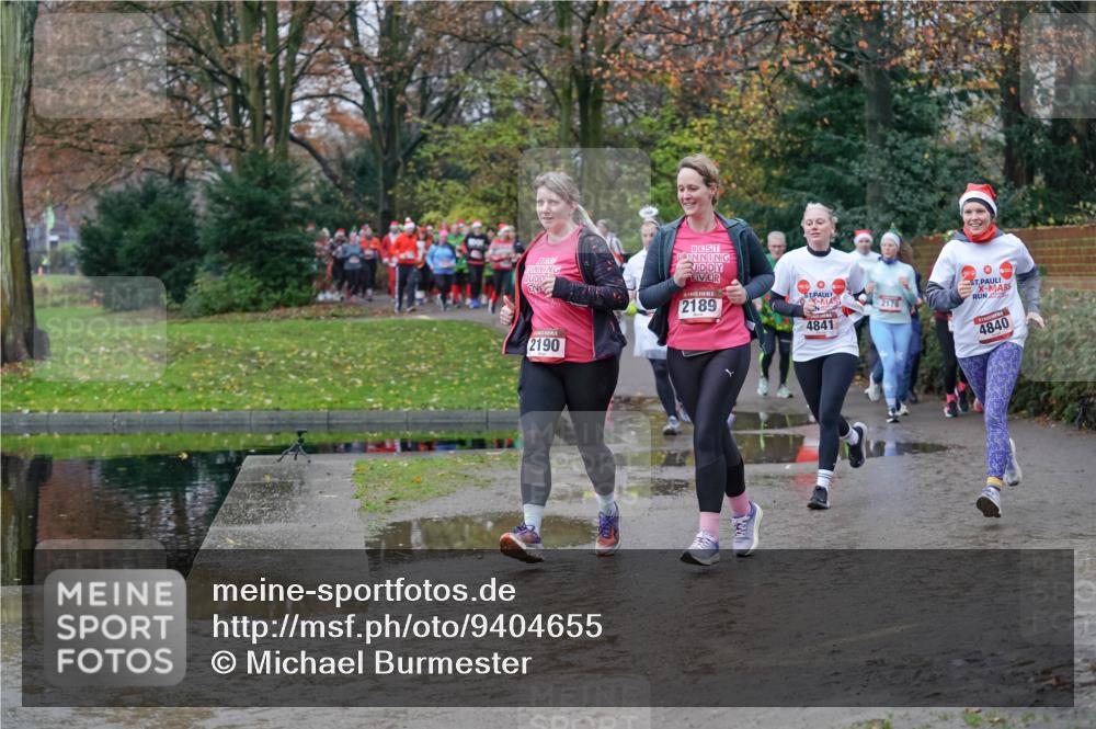 07.12.2025 - St. Pauli X-Mass-Run No. 15 Michael Burmester http://msf.ph/oto/9404655 07.12.2025 11:05:24 Laufen 2190, 2189, 4841, 2176, 4840 meine-sportfotos.de