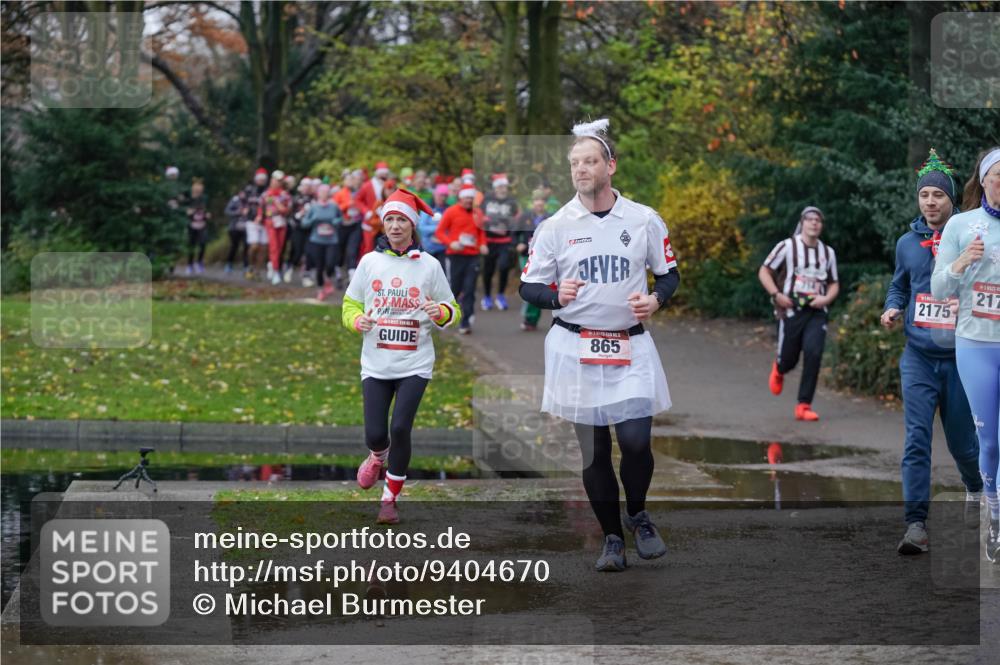 07.12.2025 - St. Pauli X-Mass-Run No. 15 Michael Burmester http://msf.ph/oto/9404670 07.12.2025 11:05:27 Laufen 2175, 217, 865 meine-sportfotos.de