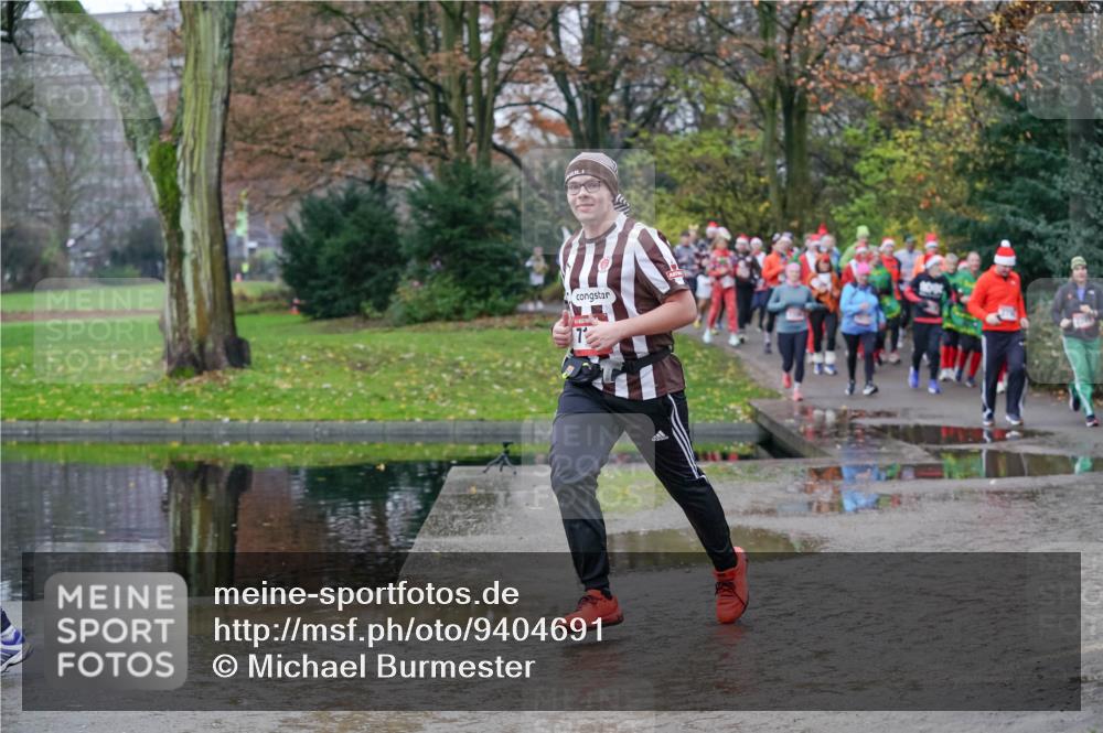07.12.2025 - St. Pauli X-Mass-Run No. 15 Michael Burmester http://msf.ph/oto/9404691 07.12.2025 11:05:33 Laufen 7 meine-sportfotos.de