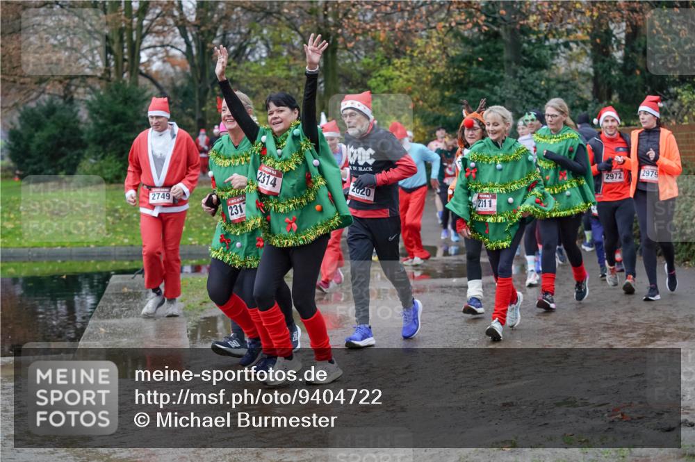 07.12.2025 - St. Pauli X-Mass-Run No. 15 Michael Burmester http://msf.ph/oto/9404722 07.12.2025 11:05:42 Laufen 2749, 231, 2314, 2020, 231, 1, 2972, 2979 meine-sportfotos.de