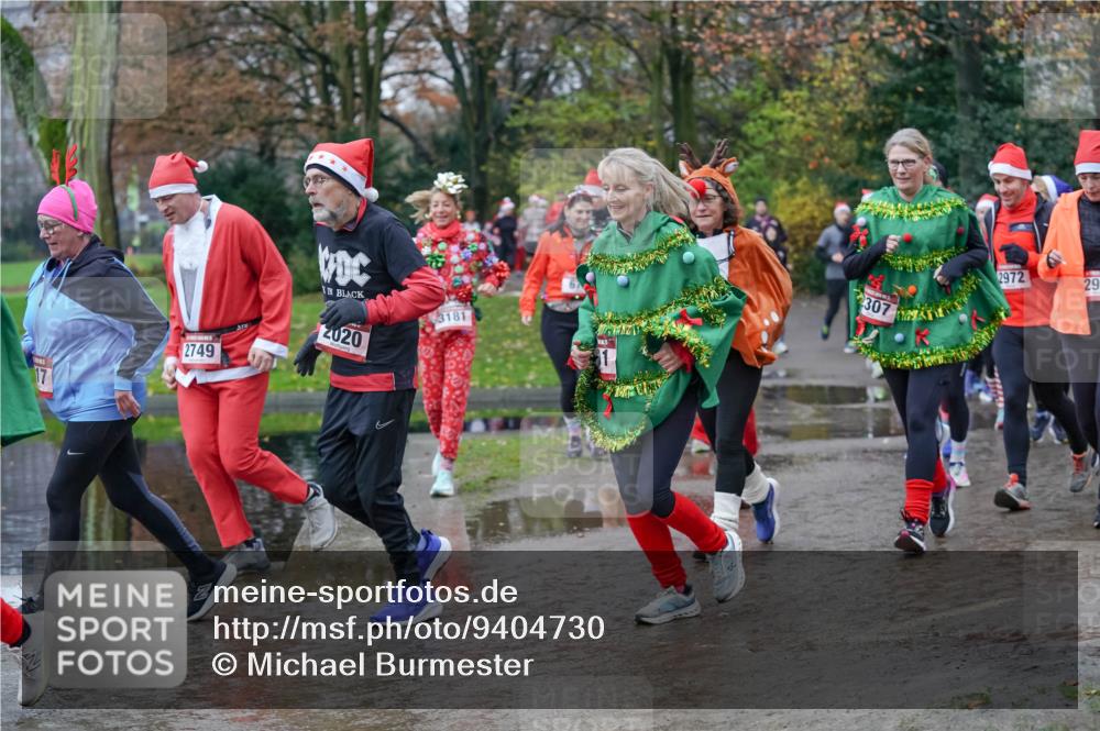 07.12.2025 - St. Pauli X-Mass-Run No. 15 Michael Burmester http://msf.ph/oto/9404730 07.12.2025 11:05:43 Laufen 2749, 2020, 3181, 1, 307, 2972, 29 meine-sportfotos.de