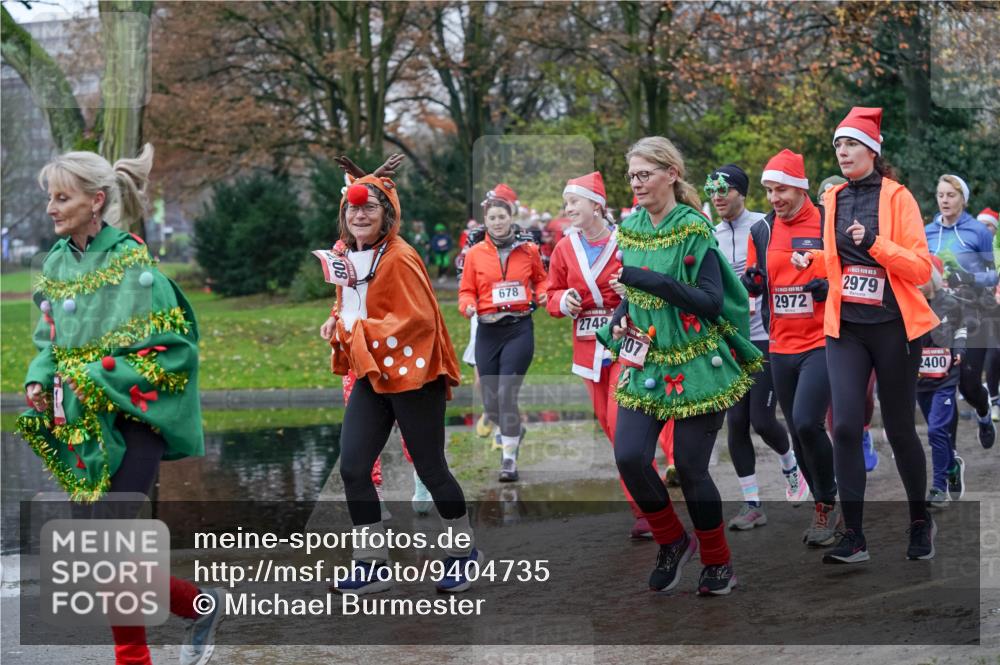 07.12.2025 - St. Pauli X-Mass-Run No. 15 Michael Burmester http://msf.ph/oto/9404735 07.12.2025 11:05:44 Laufen 80, 678, 2748, 307, 2972, 2979, 2400 meine-sportfotos.de