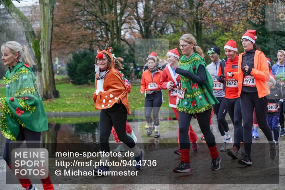 07.12.2025 - St. Pauli X-Mass-Run No. 15 Michael Burmester http://msf.ph/oto/9404736 07.12.2025 11:05:44 Laufen 2979, 2972, 2402, 678, 274807, 2400 meine-sportfotos.de