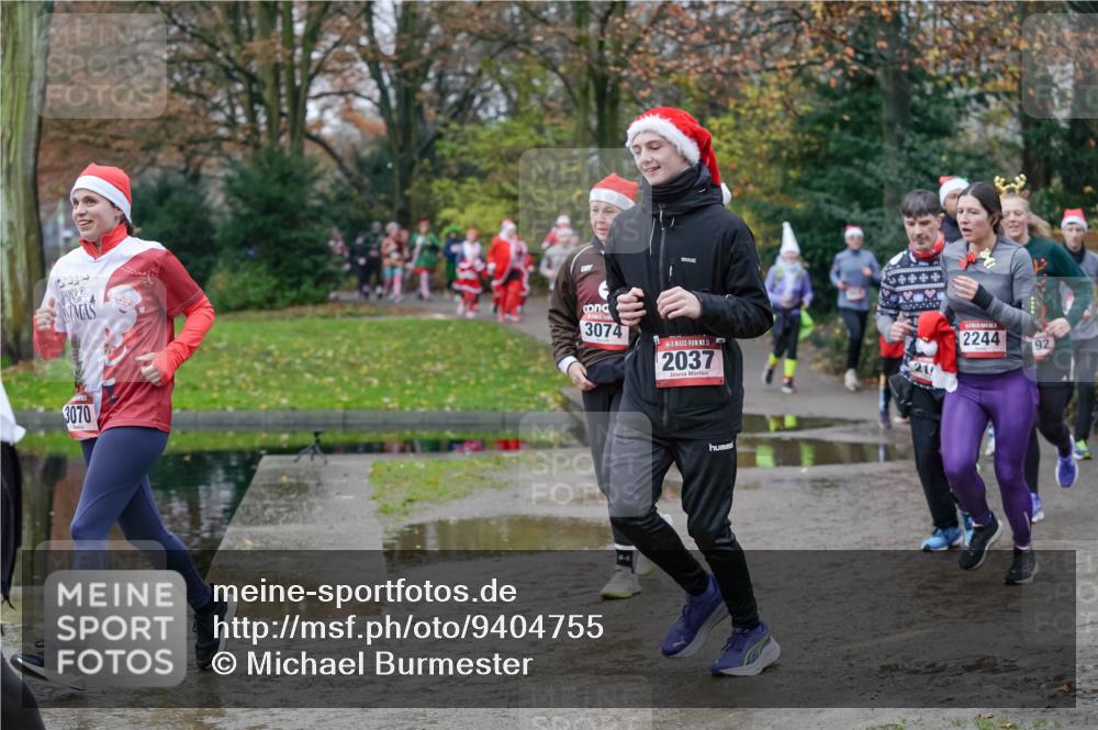 07.12.2025 - St. Pauli X-Mass-Run No. 15 Michael Burmester http://msf.ph/oto/9404755 07.12.2025 11:05:48 Laufen 3070, 3074, 5, 2037, 4444, 2244, 92 meine-sportfotos.de