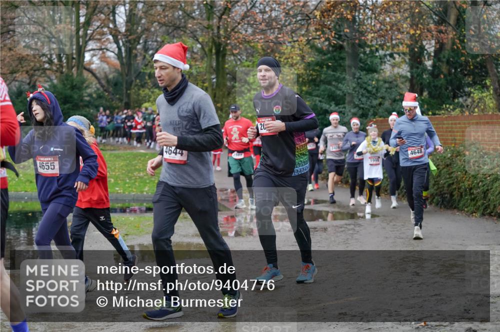 07.12.2025 - St. Pauli X-Mass-Run No. 15 Michael Burmester http://msf.ph/oto/9404776 07.12.2025 11:05:52 Laufen 4655, 4644, 2387, 90, 20, 1999, 4648 meine-sportfotos.de
