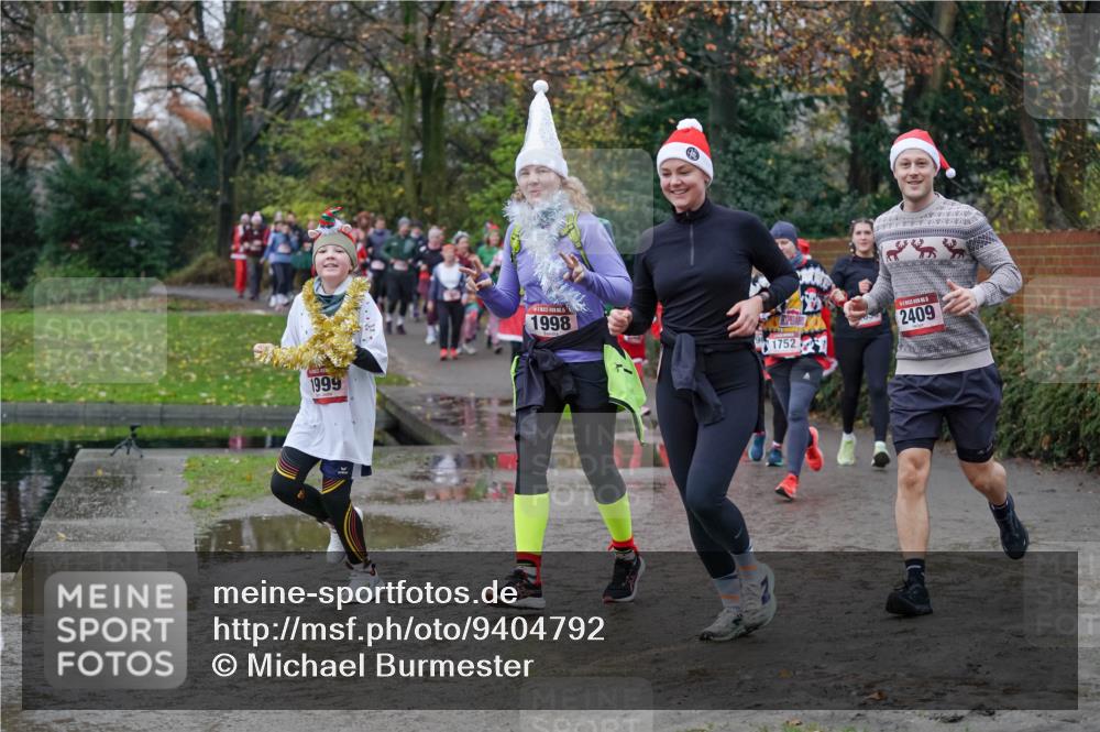 07.12.2025 - St. Pauli X-Mass-Run No. 15 Michael Burmester http://msf.ph/oto/9404792 07.12.2025 11:05:56 Laufen 1999, 1998, 2409, 1752 meine-sportfotos.de