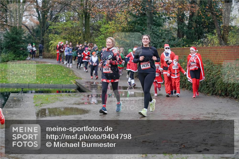 07.12.2025 - St. Pauli X-Mass-Run No. 15 Michael Burmester http://msf.ph/oto/9404798 07.12.2025 11:05:59 Laufen 1908, 2635, 2043, 044, 2048, 205 meine-sportfotos.de