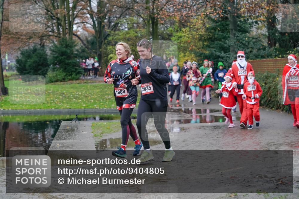 07.12.2025 - St. Pauli X-Mass-Run No. 15 Michael Burmester http://msf.ph/oto/9404805 07.12.2025 11:06:00 Laufen 1908, 2635, 2043, 044, 2048, 2050 meine-sportfotos.de