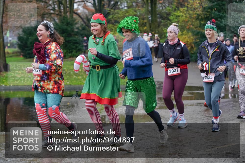 07.12.2025 - St. Pauli X-Mass-Run No. 15 Michael Burmester http://msf.ph/oto/9404837 07.12.2025 11:06:08 Laufen 2497, 2527, 3027, 2655, 23 meine-sportfotos.de