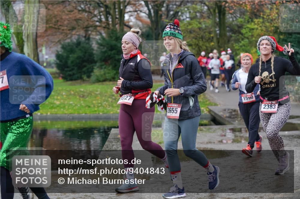 07.12.2025 - St. Pauli X-Mass-Run No. 15 Michael Burmester http://msf.ph/oto/9404843 07.12.2025 11:06:09 Laufen 7, 027, 15, 2655, 1590, 15, 2383 meine-sportfotos.de