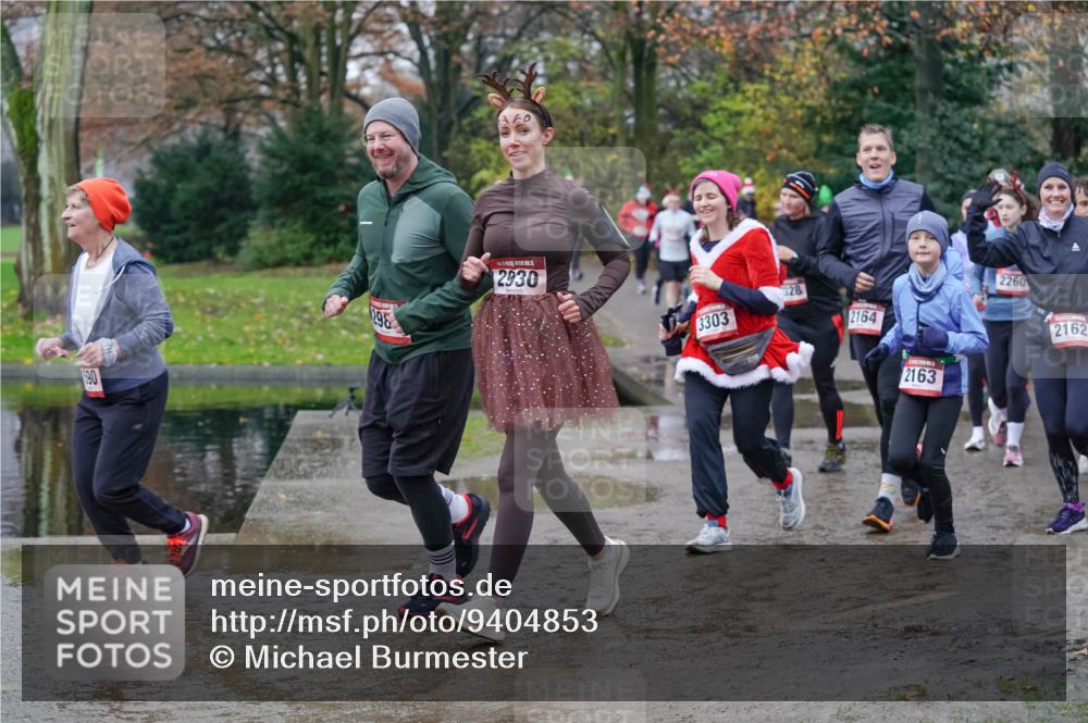 07.12.2025 - St. Pauli X-Mass-Run No. 15 Michael Burmester http://msf.ph/oto/9404853 07.12.2025 11:06:11 Laufen 690, 298, 2930, 28, 3303, 2164, 2163, 2260, 2162 meine-sportfotos.de
