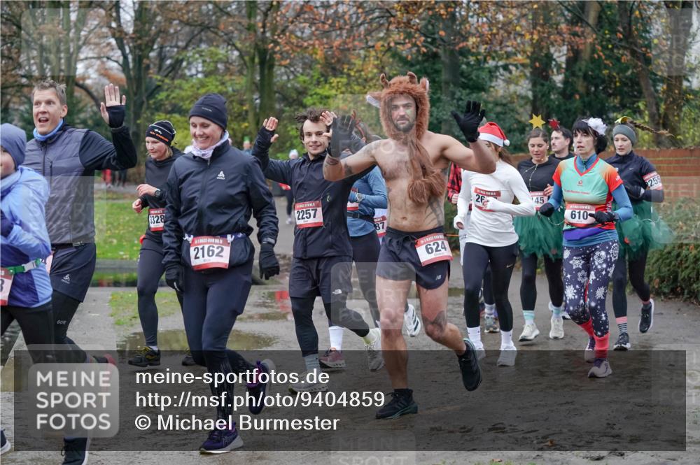 07.12.2025 - St. Pauli X-Mass-Run No. 15 Michael Burmester http://msf.ph/oto/9404859 07.12.2025 11:06:12 Laufen 3328, 2162, 2257, 87, 624, 2, 45, 610, 2255 meine-sportfotos.de