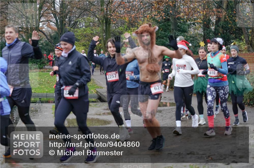 07.12.2025 - St. Pauli X-Mass-Run No. 15 Michael Burmester http://msf.ph/oto/9404860 07.12.2025 11:06:12 Laufen 2257, 260, 624, 2426, 2627, 610, 25 meine-sportfotos.de