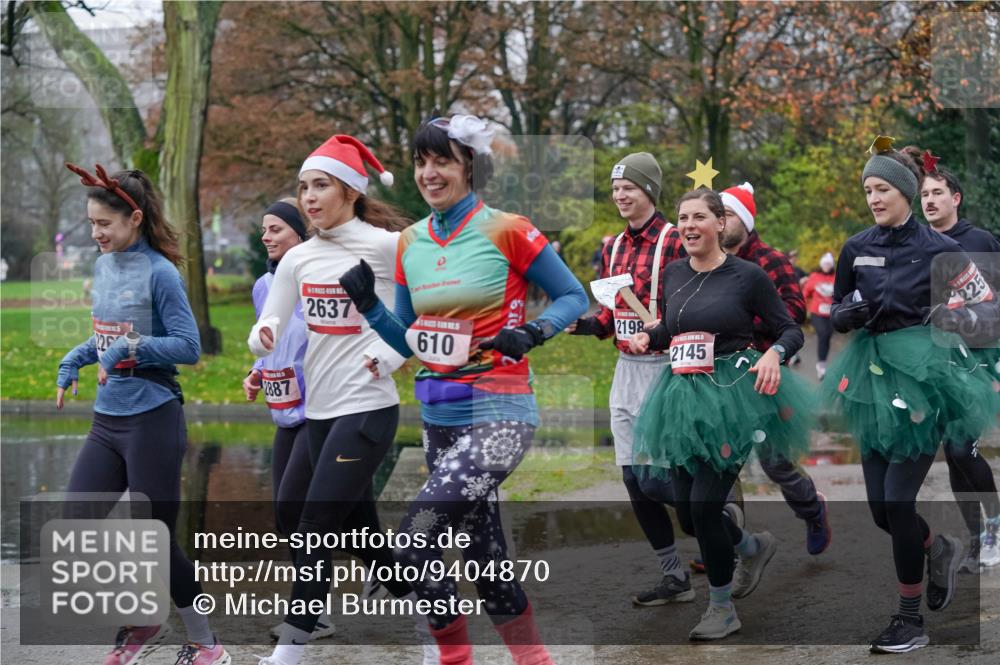 07.12.2025 - St. Pauli X-Mass-Run No. 15 Michael Burmester http://msf.ph/oto/9404870 07.12.2025 11:06:14 Laufen 20, 2887, 2637, 2198, 610, 2145, 225 meine-sportfotos.de
